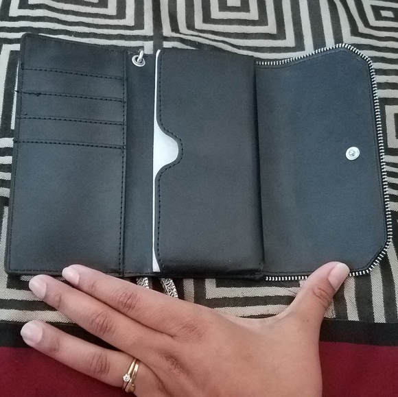 Wallet - Picture 3 of 7